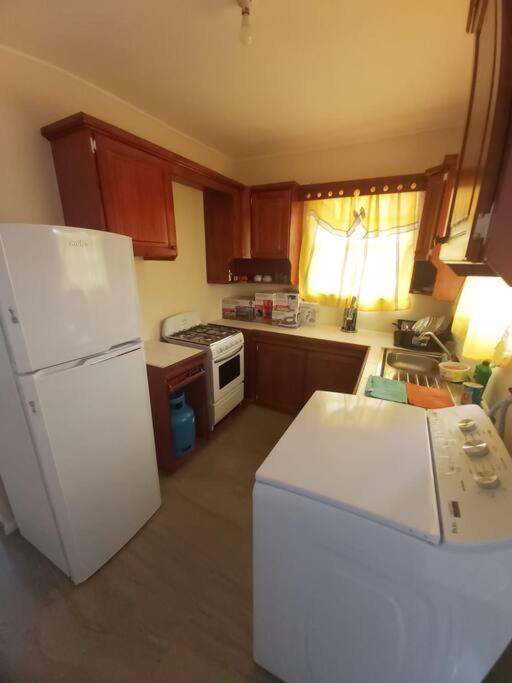 Kensington Oval- 2 Bed 1 Bath Vila Bridgetown Exterior foto